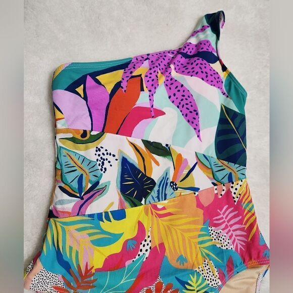 Palms Away swimsuit size s - Picture 5 of 8